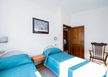 Camera da letto - Villa a Schiera San Teodoro - foto 12