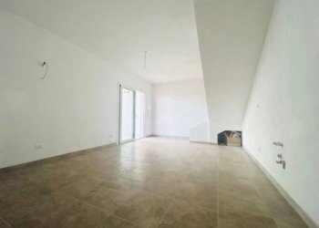 Stanza non arredata - Villa a Schiera Posada - foto 6