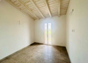 Stanza non arredata - Villa a Schiera Posada - foto 7