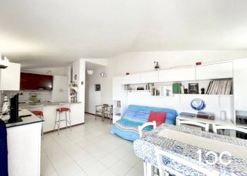 Salone - Three-room apartment San Teodoro - photo 8