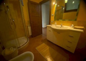 Bagno - Villa a Schiera San Teodoro - foto 15