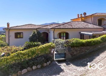 Facciata - Villa a Schiera San Teodoro - foto 8
