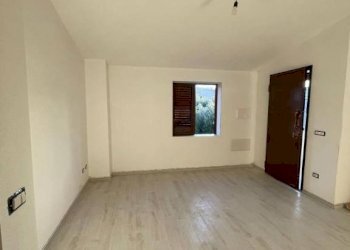 Stanza non arredata - Three-room apartment Torpè - photo 6