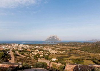 Vista - Villa via SANDRO PERTINI, Loiri Porto San Paolo - foto 1