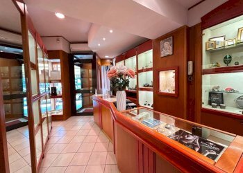 Interno non residenziale - Negozio corso Regina Margherita, 24/B, Torino - foto 6
