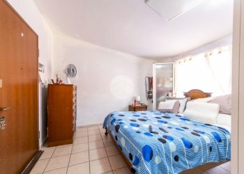 One-room apartment Via Ugo Foscolo, Cesano Boscone - photo 3