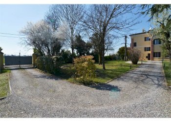 Porzione di casa Modena - foto 19