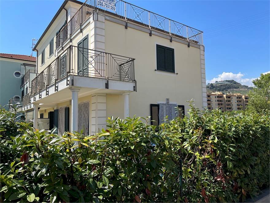 Bilocale Via Aurelia 30, Riva Ligure (IM), Riva Ligure - foto 2