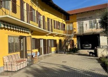 Casa indipendente Corso Moncenisio 11, Sant'Ambrogio di Torino (TO), Sant'Ambrogio di Torino - foto 1