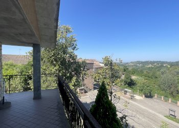 Casa indipendente frazione montemarzo, frazione Montemarzo, Asti - foto 2