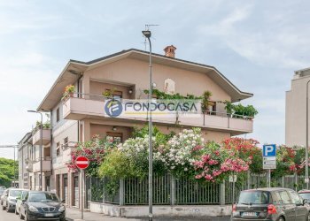 Foto 2 - Stabile - Palazzo Via Chioggia
 
6, Milano - foto 2