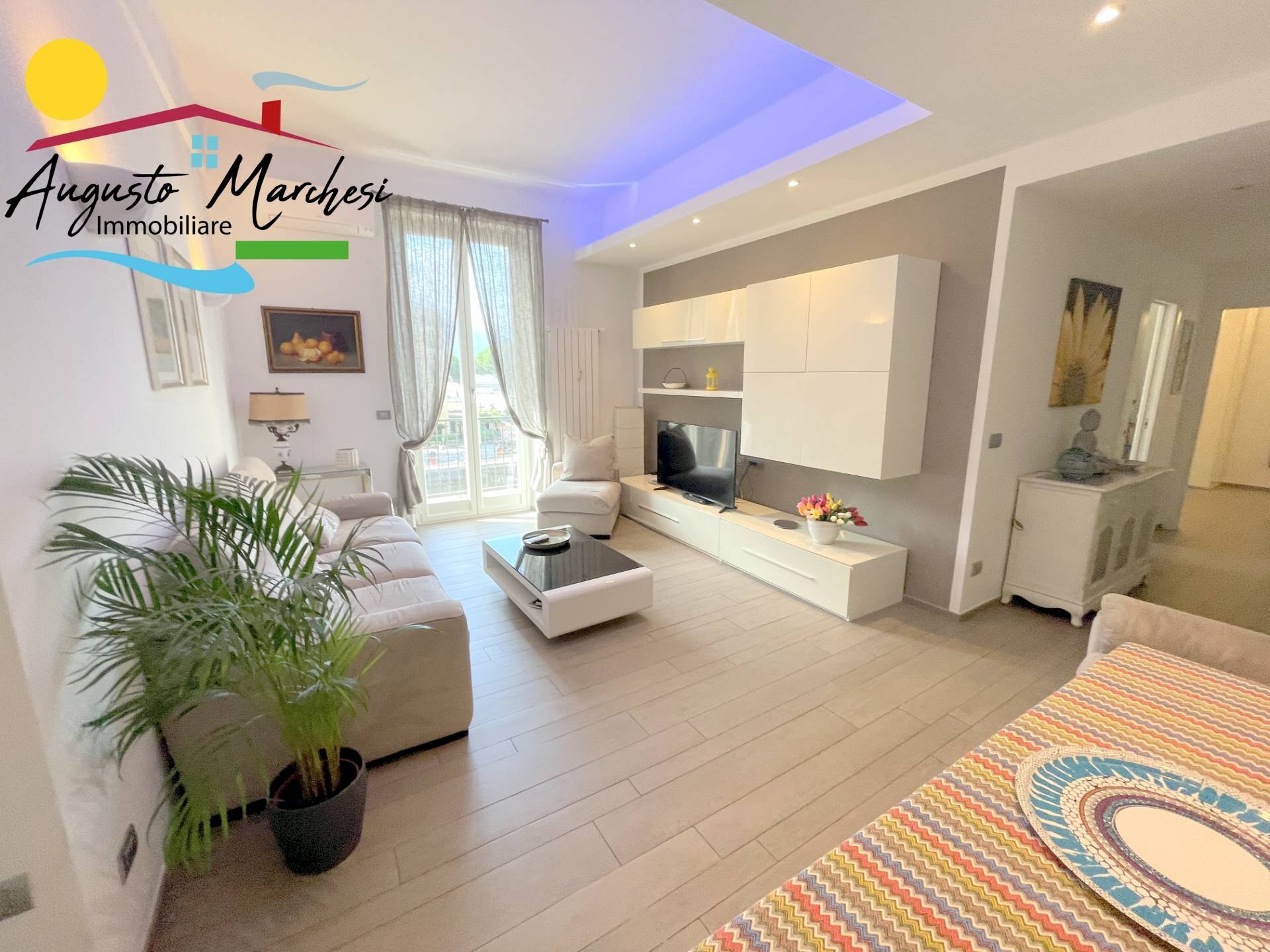 Foto 1 - Appartamento VIA CAVOUR
 
3, Recco - foto 1