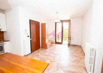 Foto 1 - Trilocale via Collodi
 
1, Ostiglia - foto 1