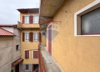 Casa all\'aperto - Trilocale Vicolo San Rocco
 
3, Viggiù - foto 1