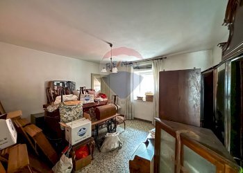 Sala da pranzo - Trilocale Vicolo San Rocco
 
3, Viggiù - foto 4
