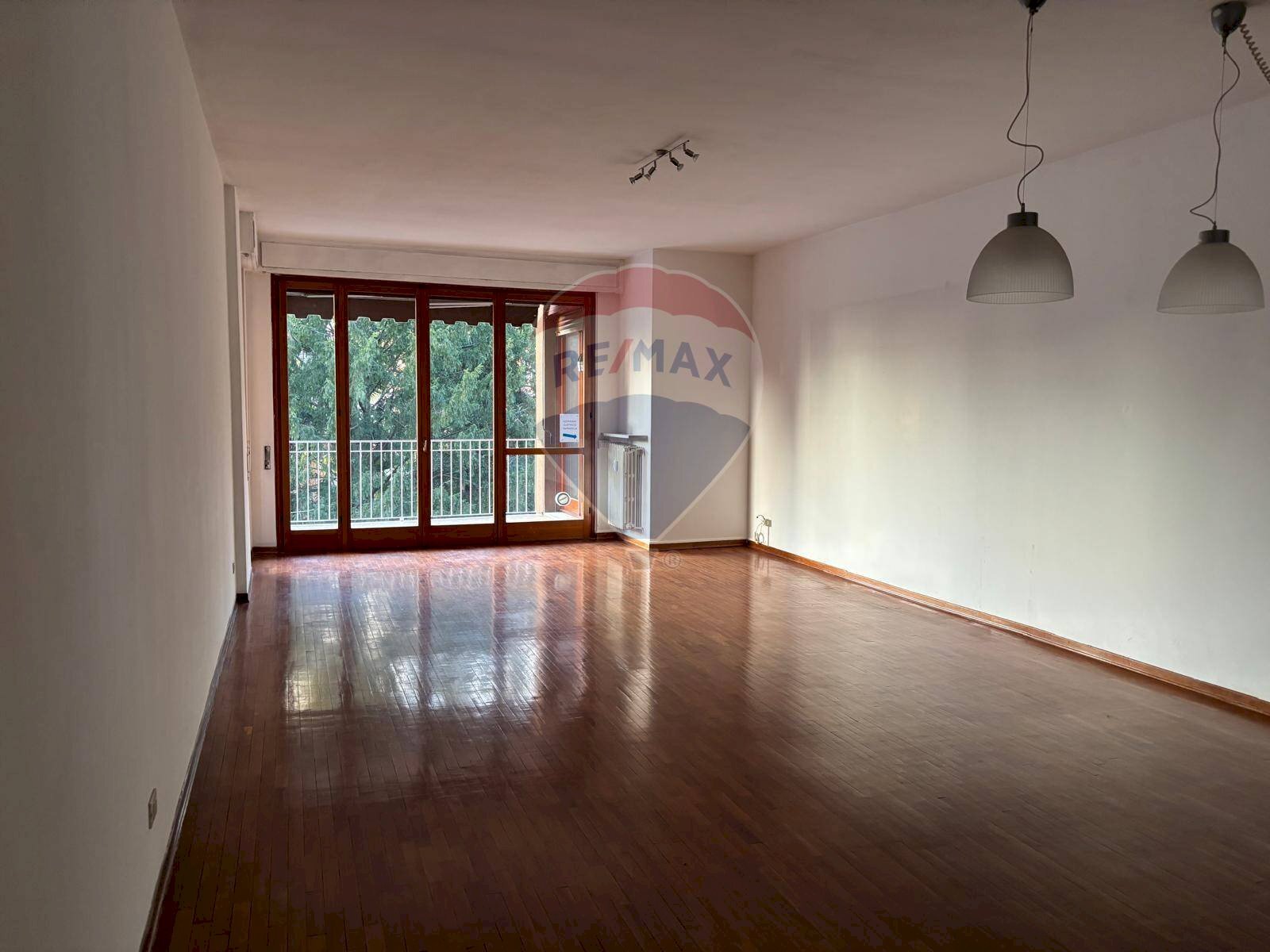 Stanza vuota - Quadrilocale Via Monviso
 
6, Varese - foto 3