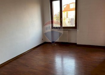 Stanza vuota - Quadrilocale Via Monviso
 
6, Varese - foto 13