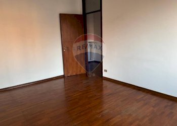 Stanza vuota - Quadrilocale Via Monviso
 
6, Varese - foto 14