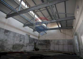 Scale - Capannone viale valganna
240, Varese - foto 7