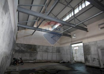 Scale - Capannone viale valganna
240, Varese - foto 13