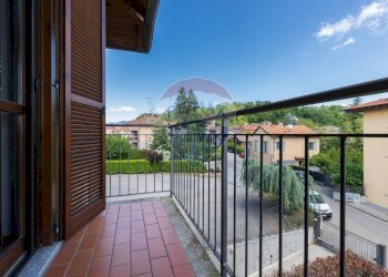 Balcone - Trilocale Via Piave
 
10, Lozza - foto 8