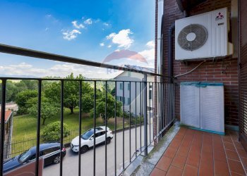 Balcone - Trilocale Via Piave
 
10, Lozza - foto 9