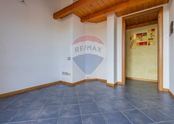 Stanza vuota - Trilocale Via Piave
 
10, Lozza - foto 20