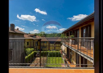 Balcone - Trilocale Via Piave
 
10, Lozza - foto 21