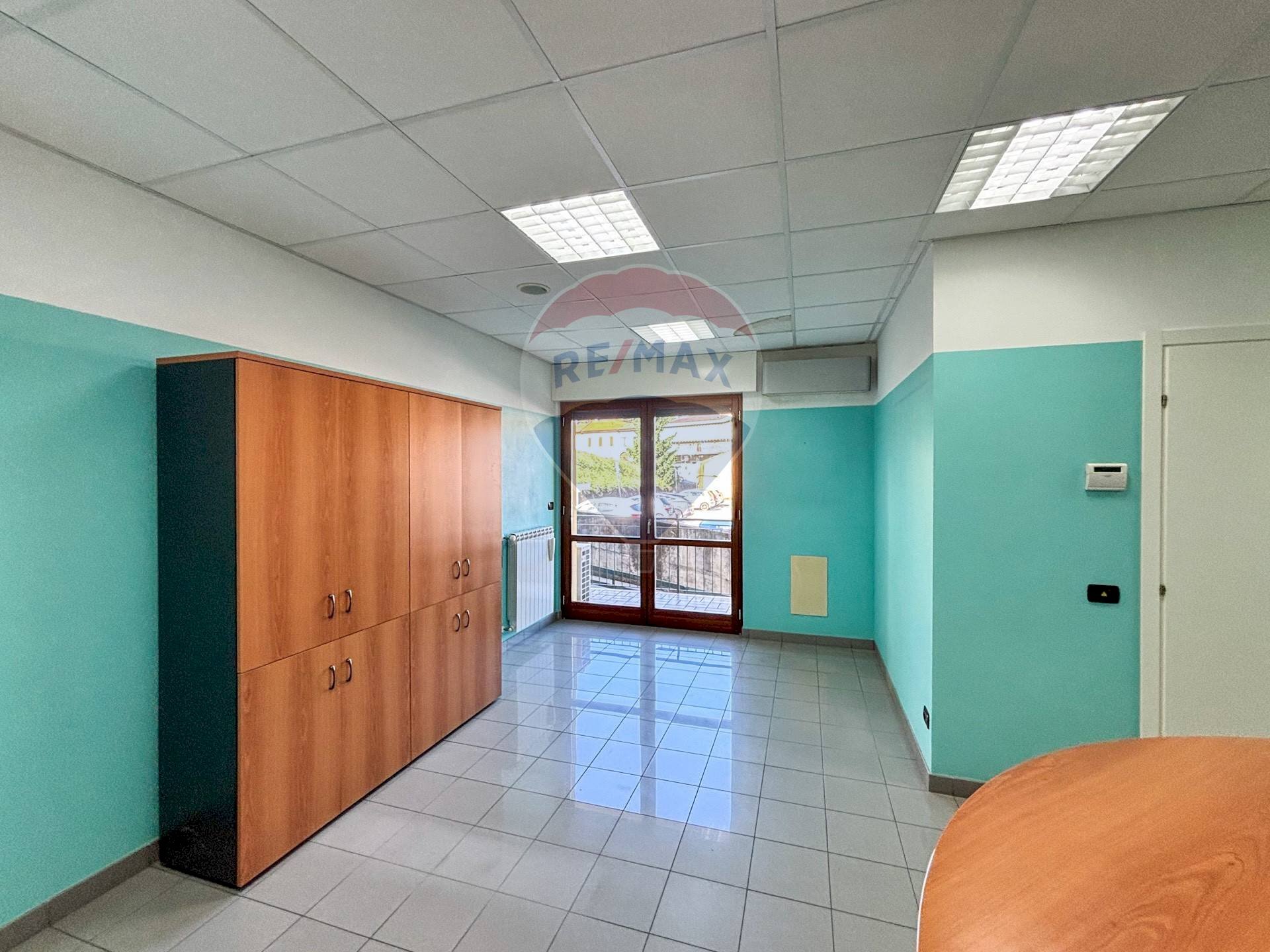 Stanza vuota - Ufficio via Trentini
 
1, Clivio - foto 2