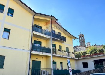 Edificio all\'aperto - Ufficio via Trentini
 
1, Clivio - foto 1