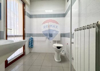 Bagno - Ufficio via Trentini
 
1, Clivio - foto 16