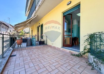Terrazza - Ufficio via Trentini
 
1, Clivio - foto 17