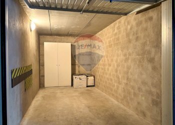 Parcheggio - Ufficio via Trentini
 
1, Clivio - foto 19