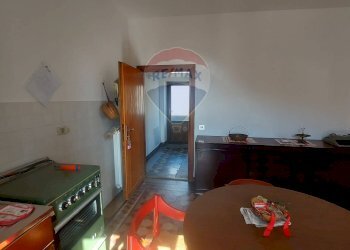 Cucina - Bilocale Piazza Della Vittoria
 
6, Gemonio - foto 3