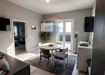 Sala da pranzo - Bilocale Piazza Della Vittoria
 
6, Gemonio - foto 4