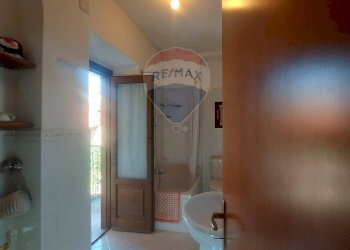 Bagno - Bilocale Piazza Della Vittoria
 
6, Gemonio - foto 8