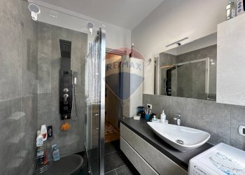 Bagno - Three-room apartment via comolli
 
16, Arcisate - photo 15