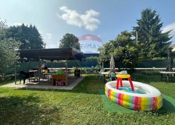 Giardino - Three-room apartment via comolli
 
16, Arcisate - photo 18