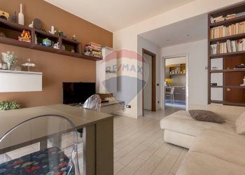 Soggiorno - Quadrilocale Via Piave
 
10, Varese - foto 1