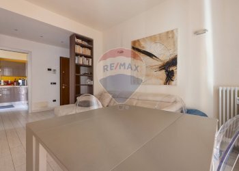 Sala da pranzo - Quadrilocale Via Piave
 
10, Varese - foto 3