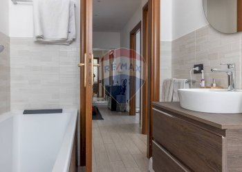 Bagno - Quadrilocale Via Piave
 
10, Varese - foto 16