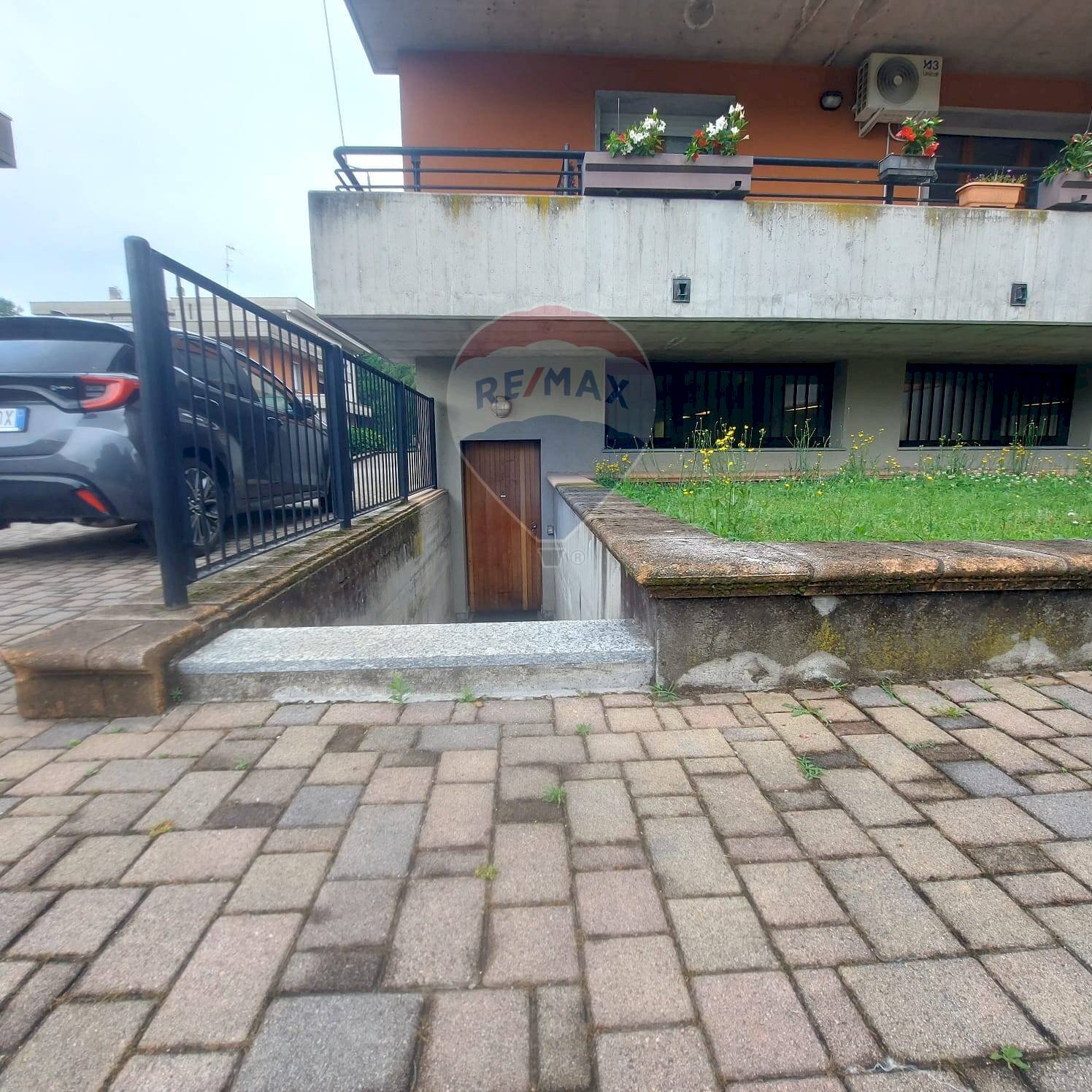 Edificio all\'aperto - Laboratorio Via Fratelli De Grandi
 
21, Varese - foto 1