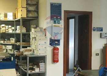 Dispensa di stoccaggio - Laboratorio Via Fratelli De Grandi
 
21, Varese - foto 11