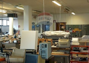 Dispensa di stoccaggio - Laboratorio Via Fratelli De Grandi
 
21, Varese - foto 12