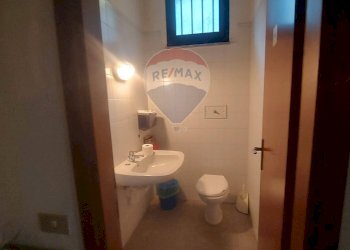Bagno - Laboratorio Via Fratelli De Grandi
 
21, Varese - foto 16
