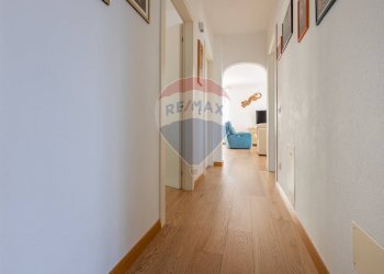 Hall / corridoio - Villa Via Signo e Carpio
 
3/A, Marchirolo - foto 26