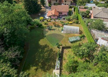 Giardino - Villa Via Signo e Carpio
 
3/A, Marchirolo - foto 35