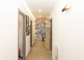 Hall / corridoio - Trilocale Via Ravanusa - Tremestieri Etneo
 
48, San Giovanni la Punta - foto 6