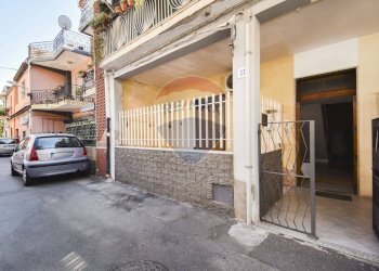 Edificio all\'aperto - Quadrilocale Via di Mauro Natale
 
37, San Giovanni la Punta - foto 2