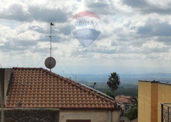 Casa all\'aperto - Casa indipendente Via Stazione Motta
 
20/22, Motta Sant'Anastasia - foto 9